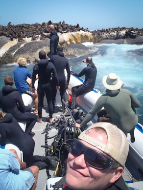 Full_Boat_Duiker_Island